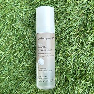 NWT Living Proof no frizz styling serum 45ml